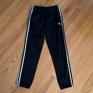 Adidas Kids Black Joggers with beautiful silver Stripes 14 years like new